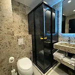 Consul فندق 4*