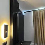 Consul فندق 4*